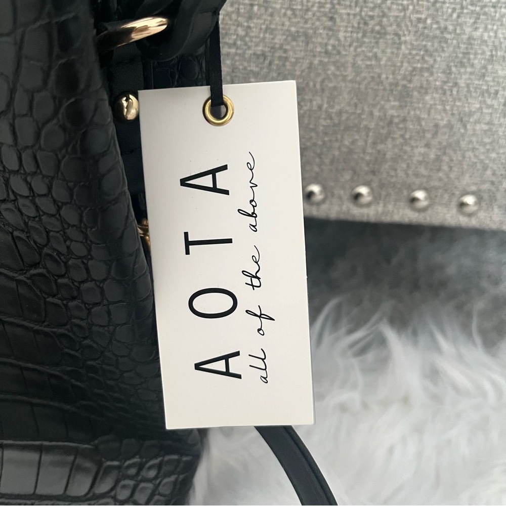 AOTA Black Croc-Embossed Women's Bag - Picture 3 of 9